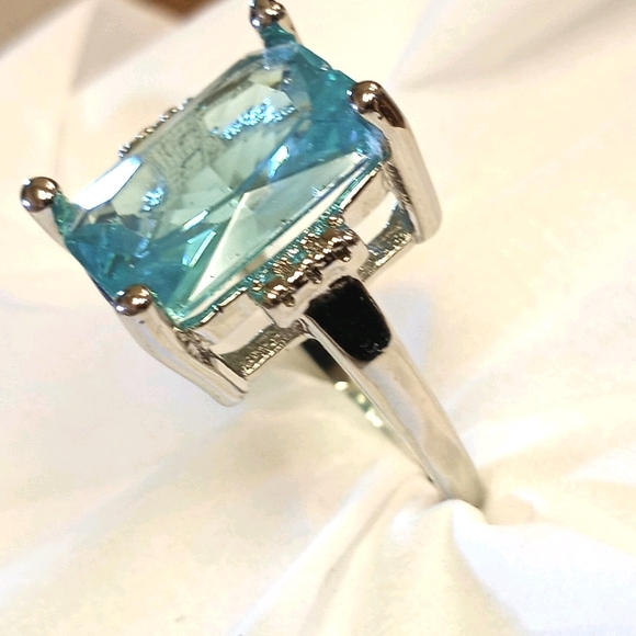 Large emerald, aquamarine. - Picture 2 of 9